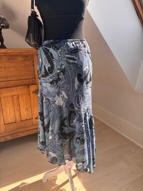 Penningtons Blue Paisley Midi Skirt 💙